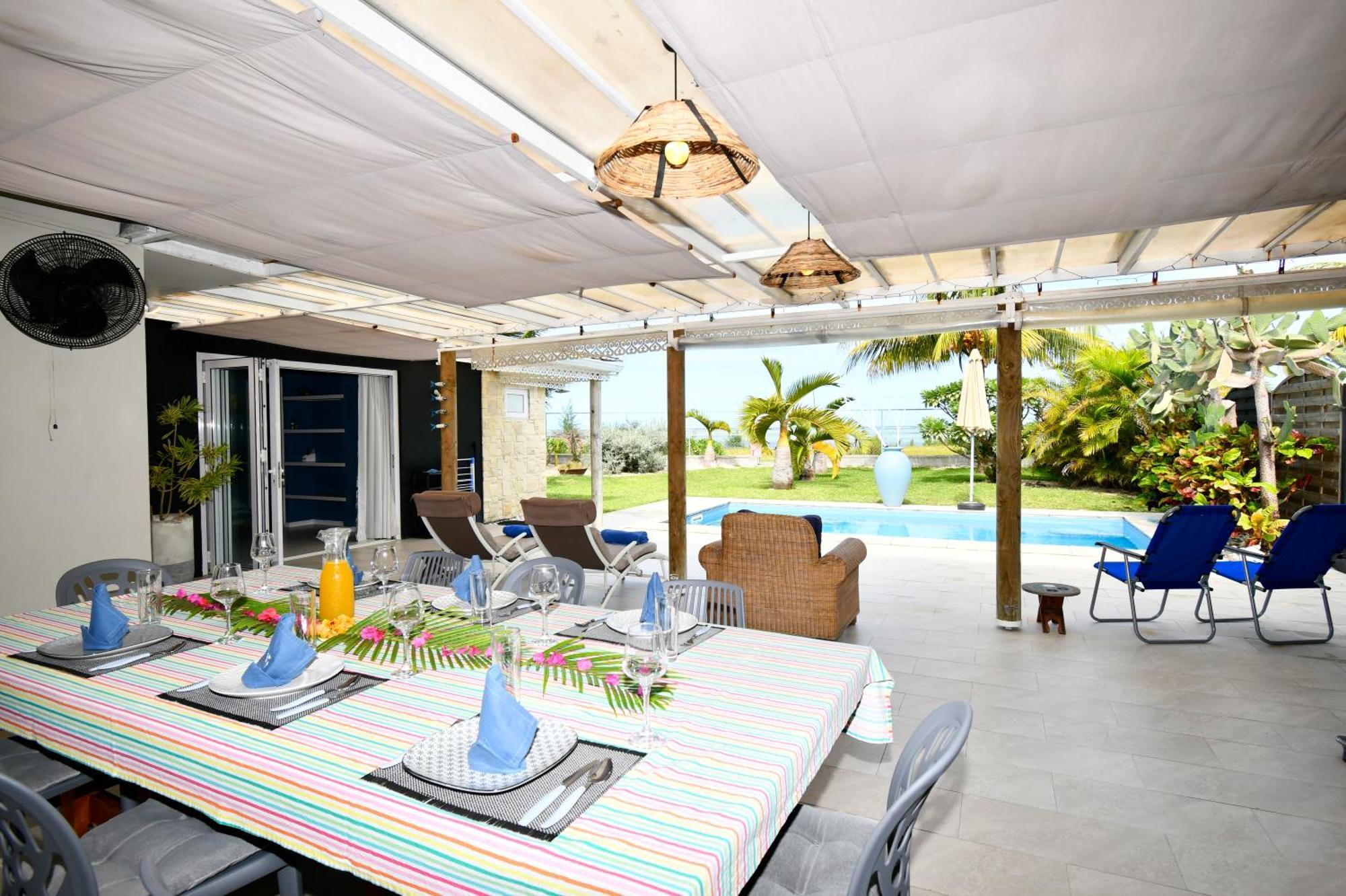 Chalet Kestrel With Pool On The Beach Riambel Zewnętrze zdjęcie